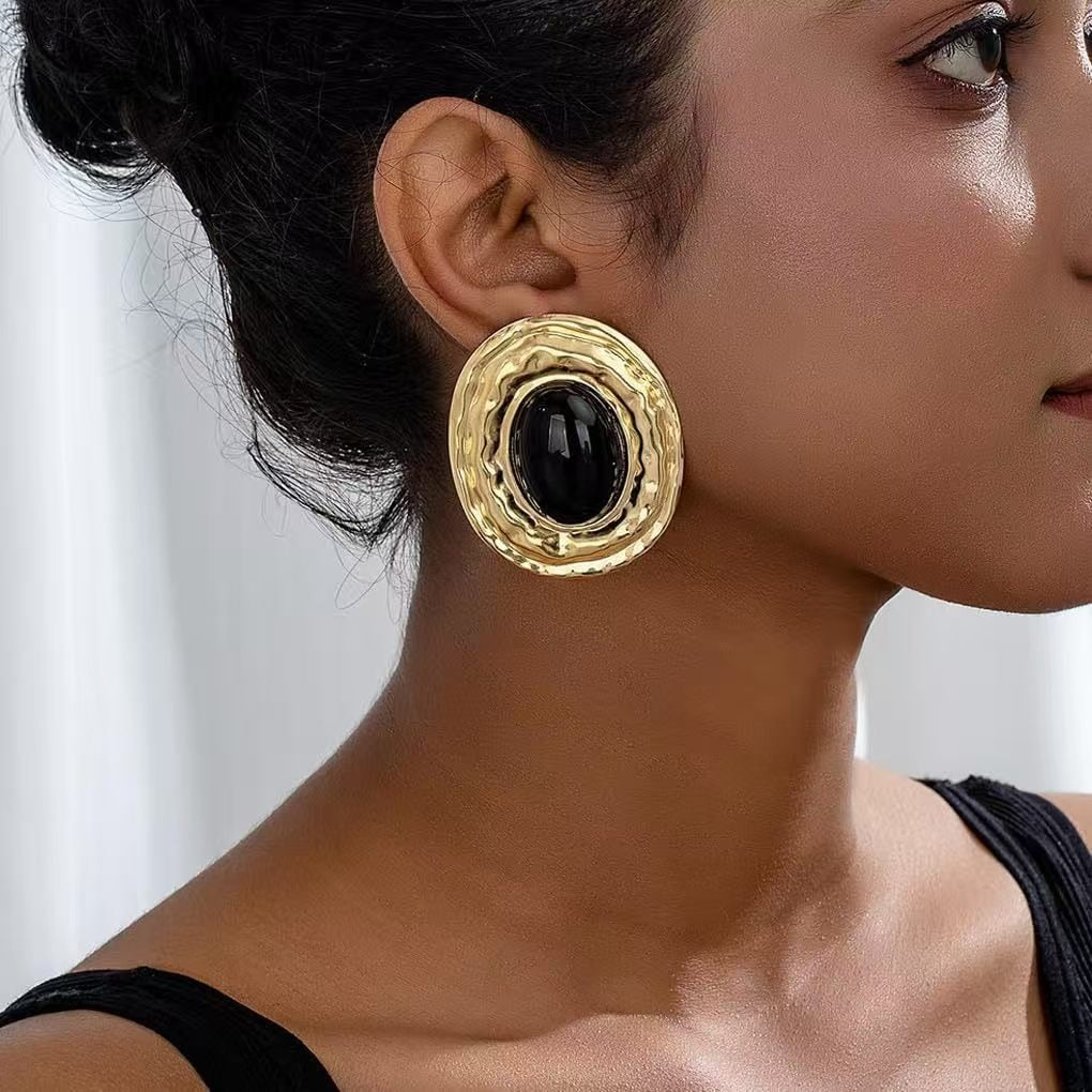 Exaggerated Oval Stud Earrings